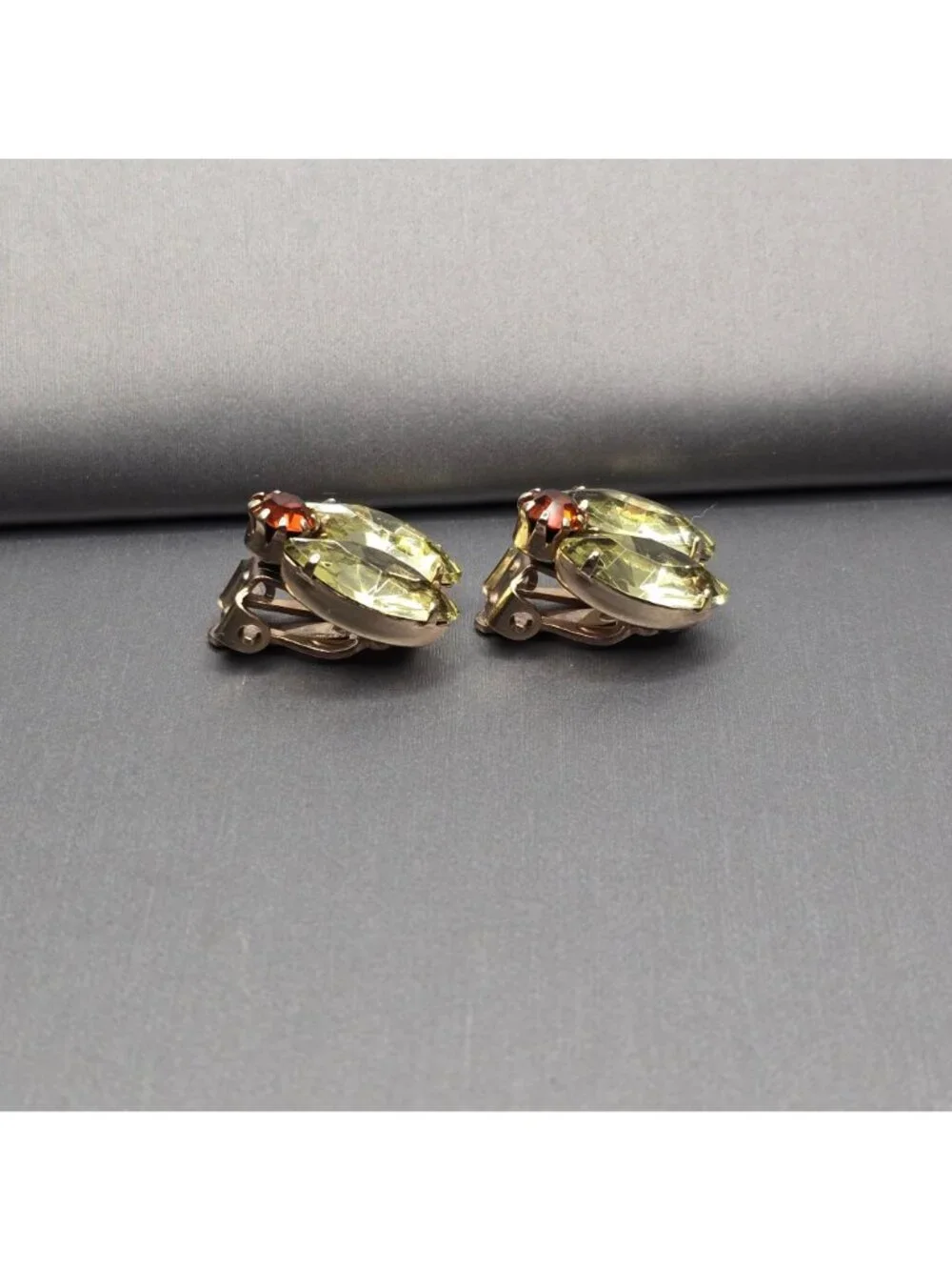 Vintage Citron Green Rhinestone Clip On Earrings Amber Topaz Marquise MCM